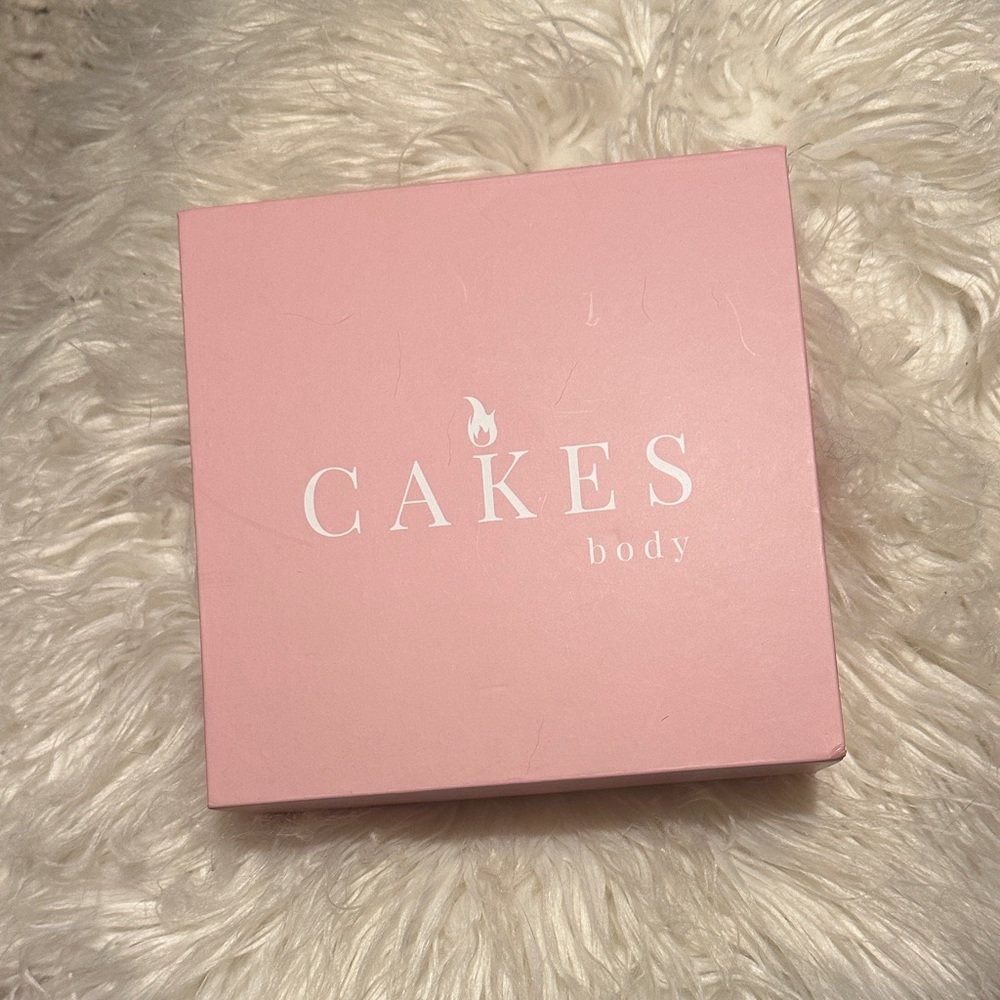 CAKES Body Pink Box ONLY BOX
